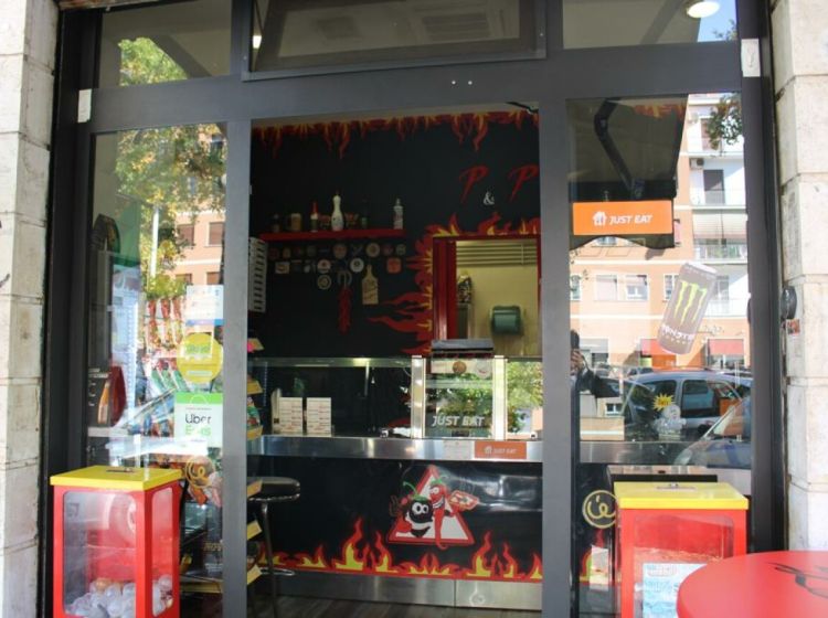Negozio in vendita, via delle Betulle  119, Centocelle, Roma