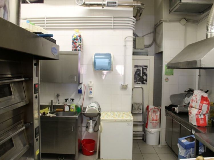 Negozio in vendita, via delle Betulle  119, Centocelle, Roma