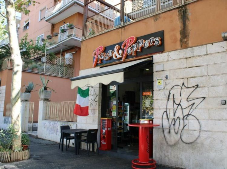 Negozio in vendita, via delle Betulle  119, Centocelle, Roma