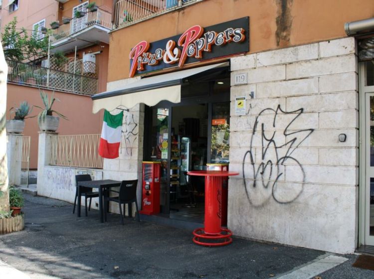 Negozio in vendita, via delle Betulle  119, Centocelle, Roma