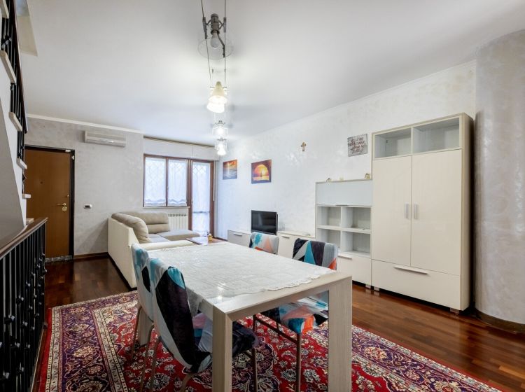 Villa in vendita, via Paolo Pericoli  50, Casal Lumbroso, Roma
