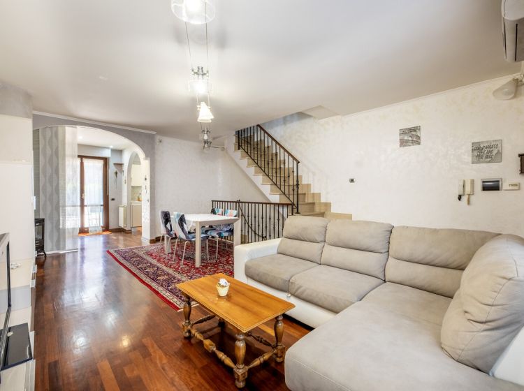 Villa in vendita, via Paolo Pericoli  50, Casal Lumbroso, Roma