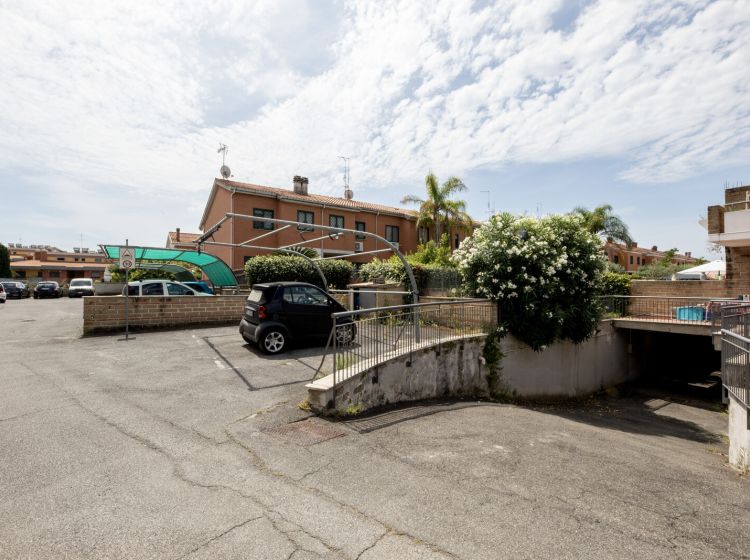 Villa in vendita, via Paolo Pericoli  50, Casal Lumbroso, Roma