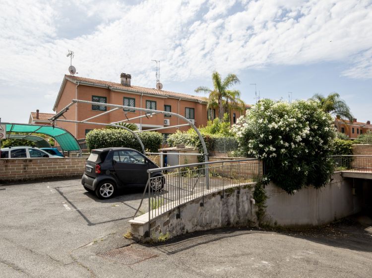 Villa in vendita, via Paolo Pericoli  50, Casal Lumbroso, Roma