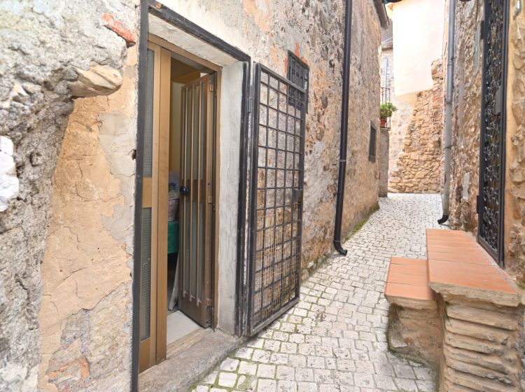 Trilocale in vendita, via Torino  27, Roccagorga