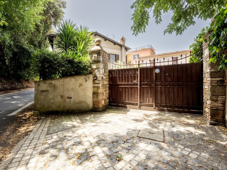 Villa in vendita, via di San Sebastiano  30, Ardeatino, Roma