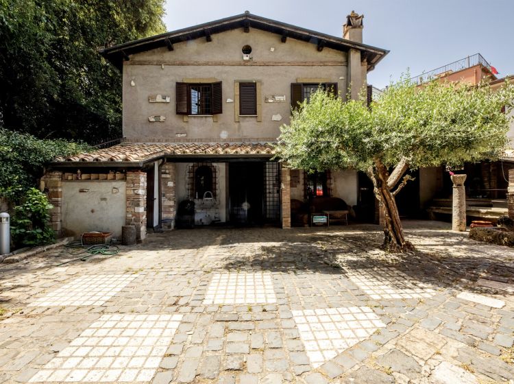Villa in vendita, via di San Sebastiano  30, Ardeatino, Roma