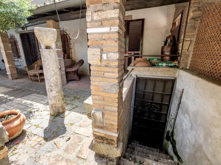 Villa in vendita, via di San Sebastiano  30, Ardeatino, Roma