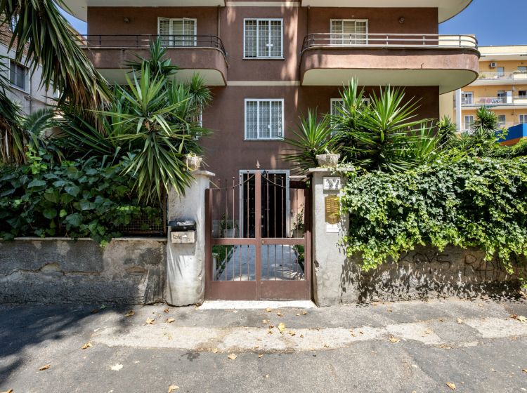 Trilocale in affitto, viale Jonio  272, Monte Sacro, Roma