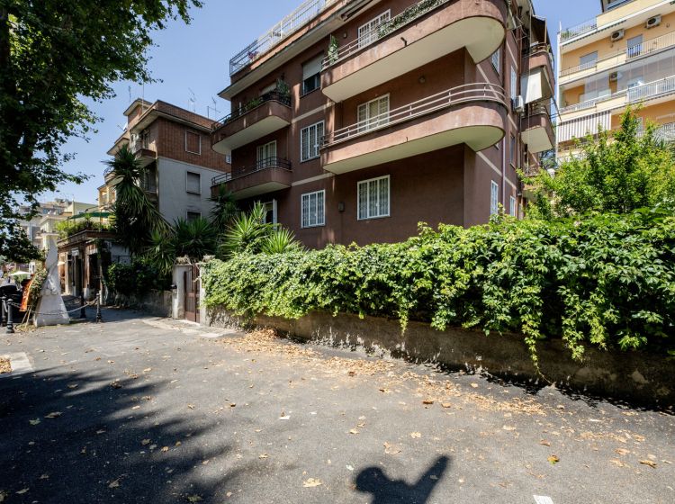 Trilocale in affitto, viale Jonio  272, Monte Sacro, Roma