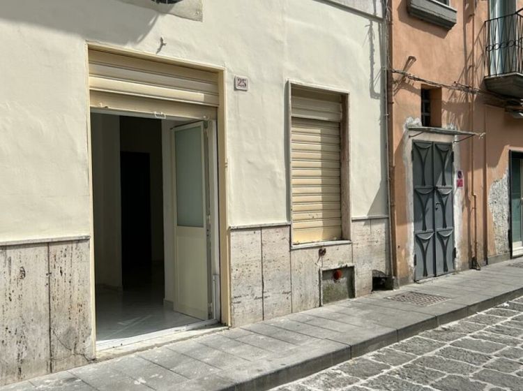 Laboratorio in affitto, via Zara  25, Scafati