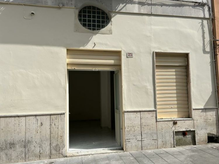 Laboratorio in affitto, via Zara 25, Scafati