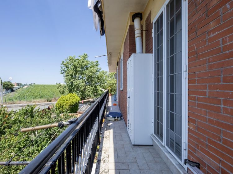 Trilocale in vendita, via Tuscolana  2122, Tor Vergata, Roma