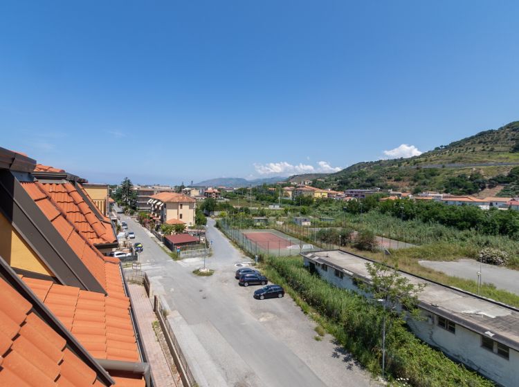 Mansarda in vendita, via Cavour, Nocera Terinese Marina, Nocera Terinese