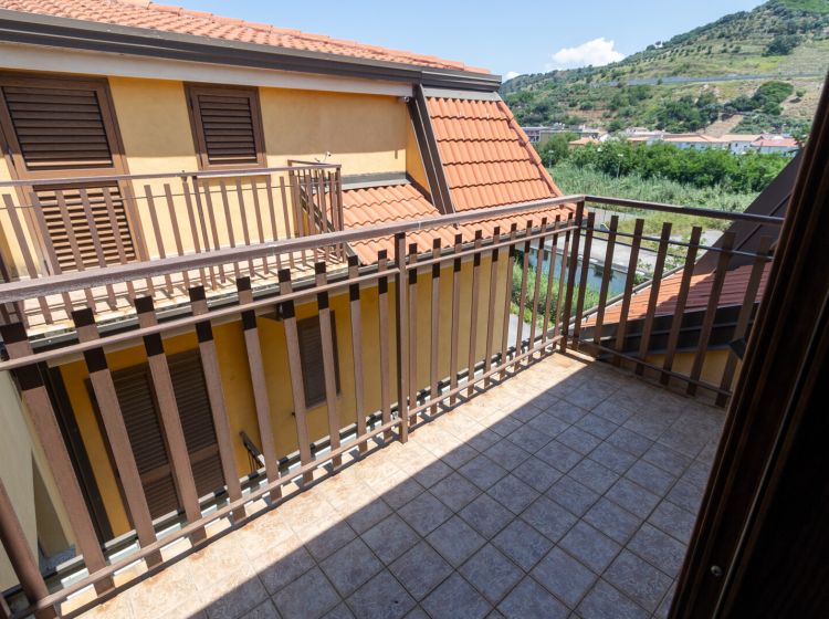 Mansarda in vendita, via Cavour, Nocera Terinese Marina, Nocera Terinese