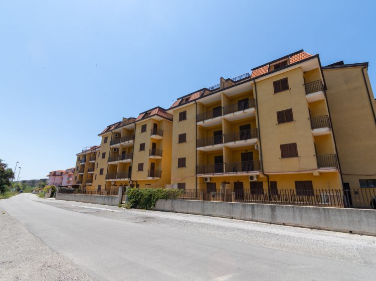 Trilocale in vendita, via Cavour snc, Nocera Terinese Marina, Nocera Terinese
