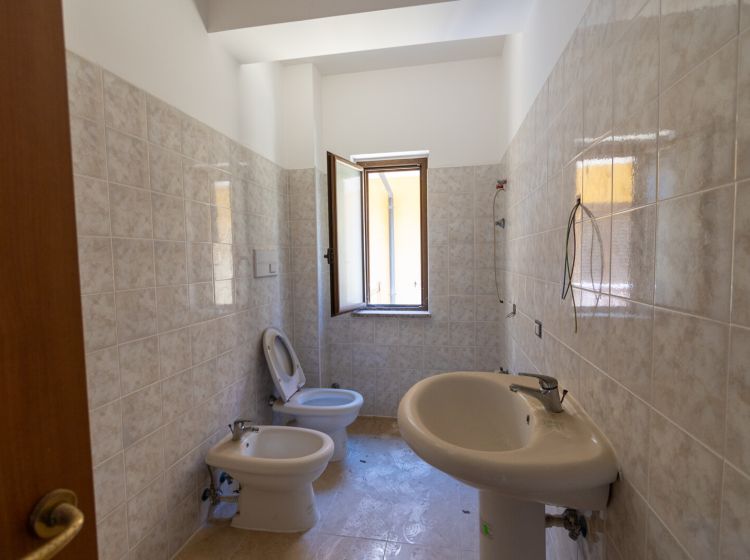 Trilocale in vendita, via Cavour snc, Nocera Terinese Marina, Nocera Terinese