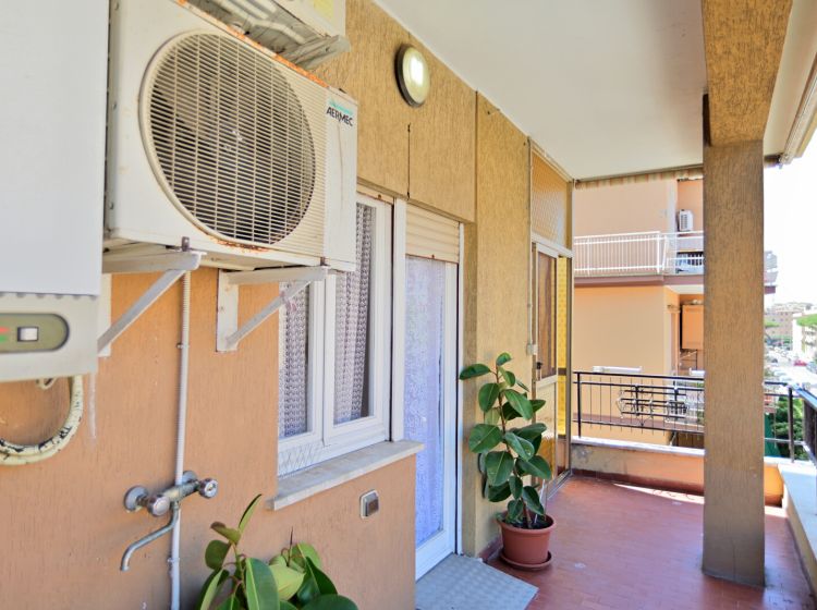 Quadrilocale in vendita, via Capo Palinuro  38, Lido di Ostia, Roma