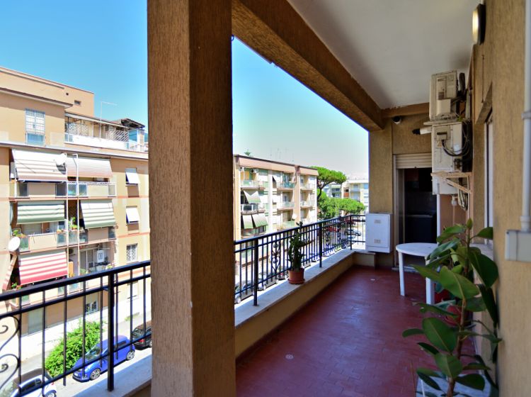 Quadrilocale in vendita, via Capo Palinuro  38, Lido di Ostia, Roma