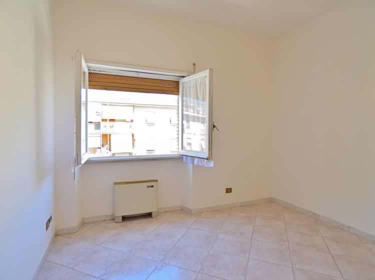Quadrilocale in vendita, via Capo Palinuro  38, Lido di Ostia, Roma