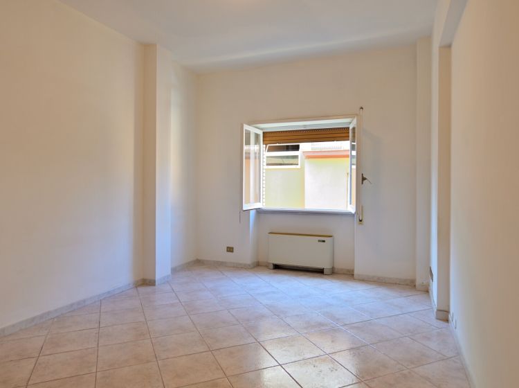Quadrilocale in vendita, via Capo Palinuro  38, Lido di Ostia, Roma