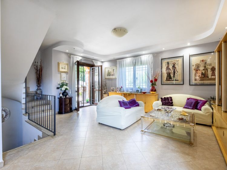 Villa in vendita, via Tito Livio  27, Marco Simone, Guidonia Montecelio