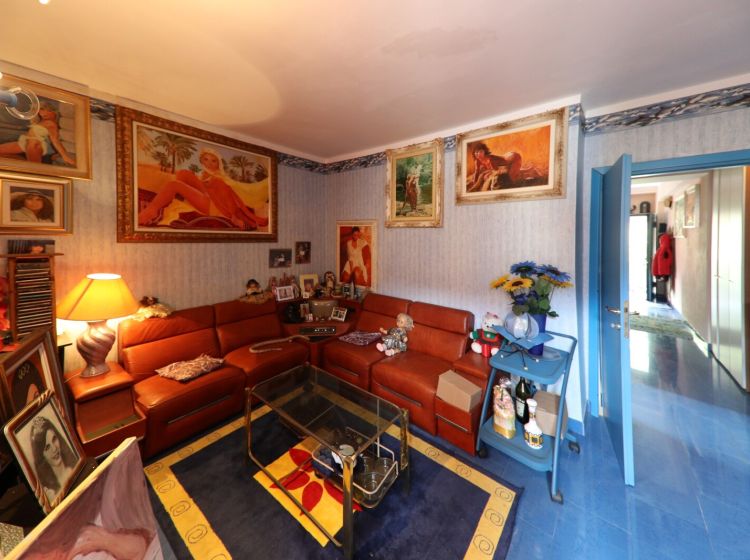 Appartamento in vendita, via Ligorna  27, Molassana, Genova