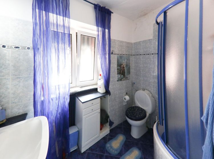 Appartamento in vendita, via Ligorna  27, Molassana, Genova