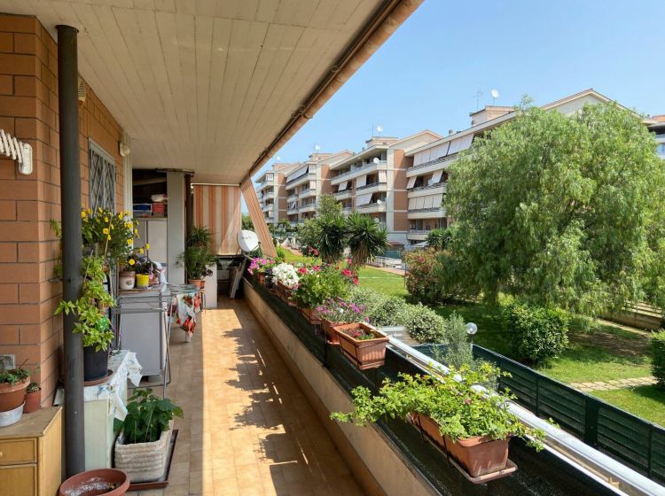 Trilocale in vendita, viale delle Arti  5/A, Santa Palomba, Pomezia