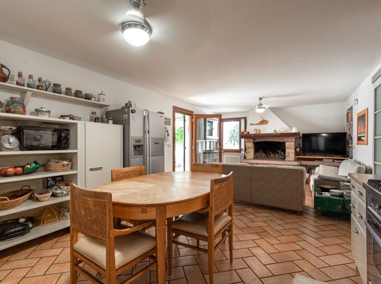Villa in vendita, via Montegrotto, Torreglia