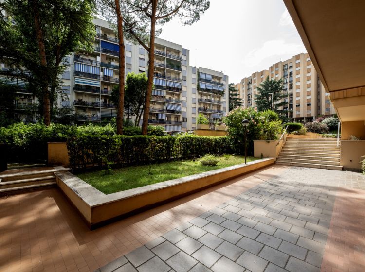 Bilocale in vendita, via dei Colli della Serpentara  76, Nuovo Salario, Roma