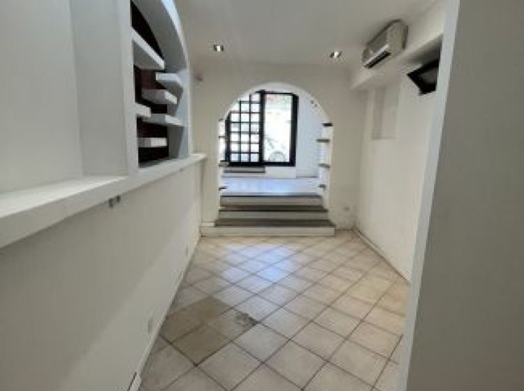 Negozio in affitto, via Ottavio Assarotti  2c, Monte Mario, Roma