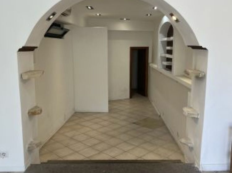 Negozio in affitto, via Ottavio Assarotti  2c, Monte Mario, Roma