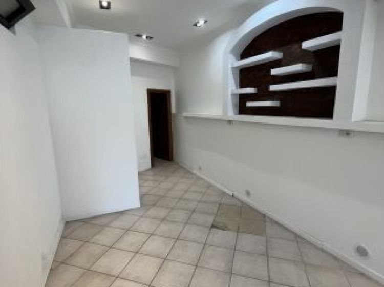 Negozio in affitto, via Ottavio Assarotti  2c, Monte Mario, Roma
