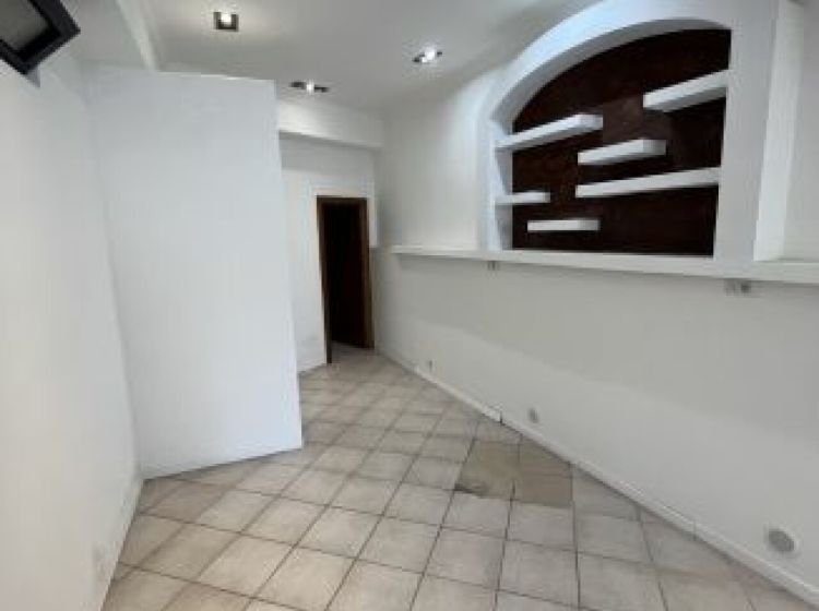 Negozio in affitto, via Ottavio Assarotti  2c, Monte Mario, Roma
