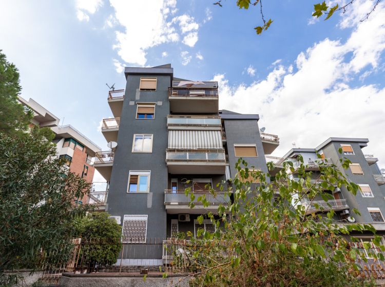 Quadrilocale in vendita, viale Marco Polo  45, Nuovalucello, Catania