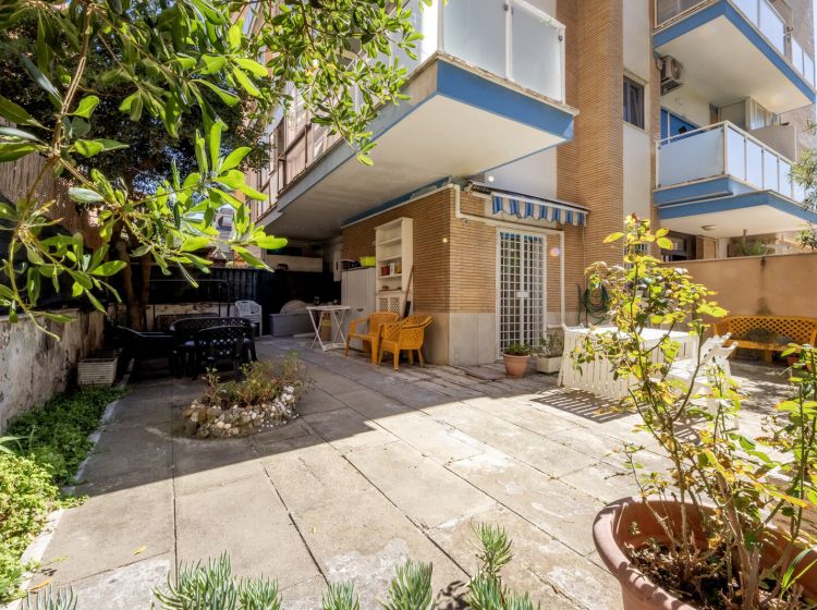 Monolocale in vendita, via della Santabarbara  32, Lido di Ostia, Roma