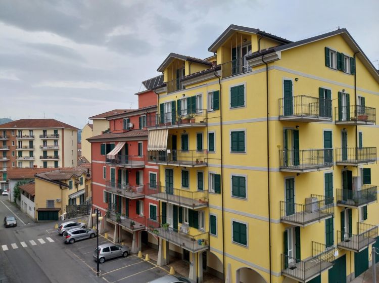 Trilocale in vendita, via Schiappadoglie  14, Acqui Terme