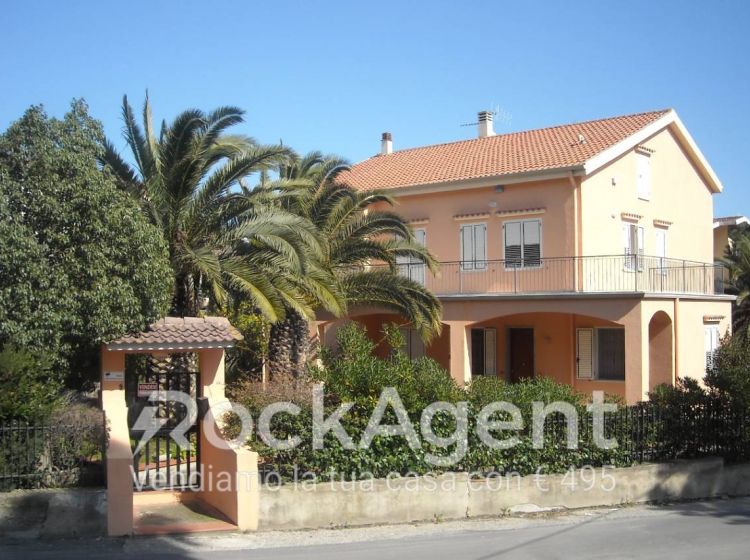 Villa di 440 m² in vendita a Catanzaro