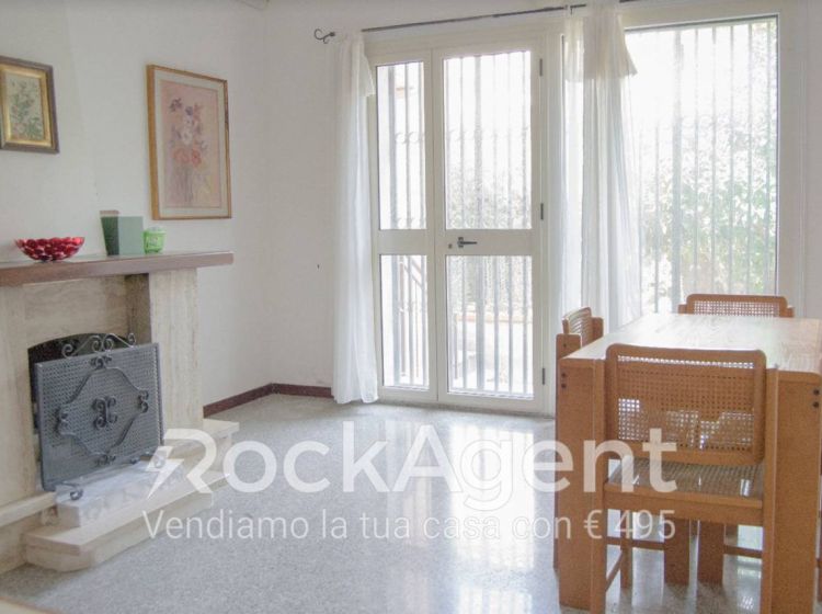 Villa di 440 m² in vendita a Catanzaro