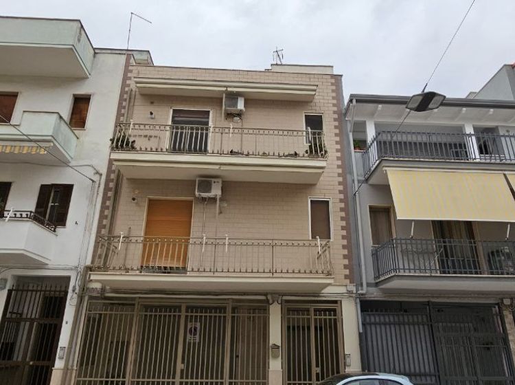 Trilocale in vendita, via Mondragone 14, Cerignola