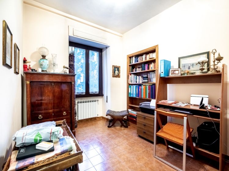 Appartamento in vendita, via Giovanni Lanza  150, Centro Storico, Roma