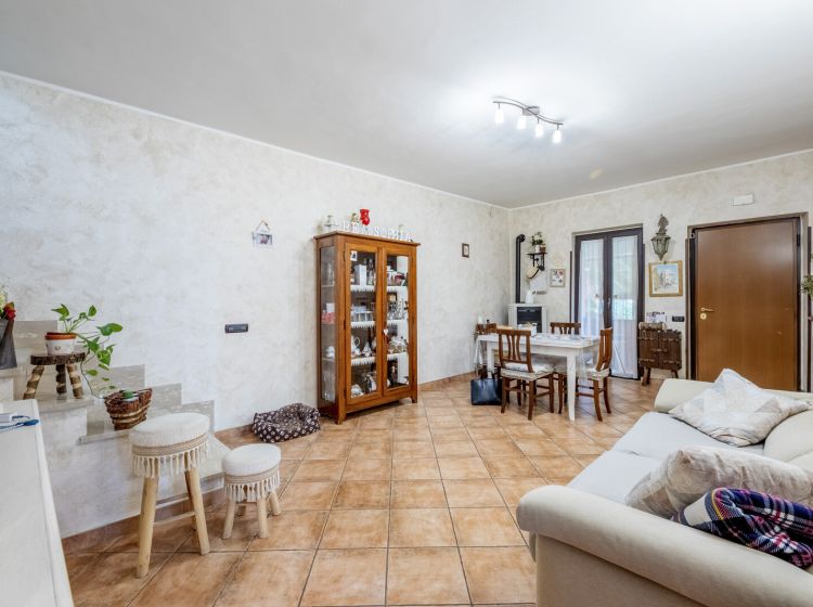 Villa in vendita, via Lucca  28, Pavona, Albano Laziale