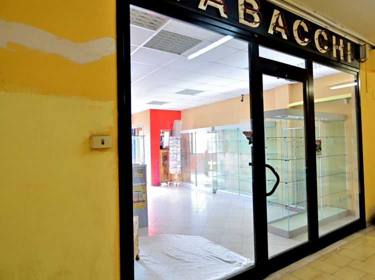 Negozio in vendita, via Principe Umberto 1, Ceccano