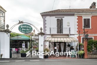 Stabile o palazzo in vendita, via Massazza  23, Mede