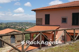 Villa in vendita, via del Fontanaccio  1, Bacchereto, Carmignano