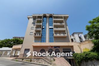 Quadrilocale in vendita, viale dei Bizantini  75/2, Centro Storico, Catanzaro
