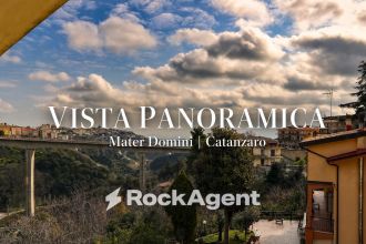 Appartamento in vendita, via Gianvincenzo Gravina  23, Mater Domini, Catanzaro