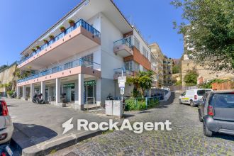 Appartamento in vendita, via Francesco Petrarca, Posillipo, Napoli