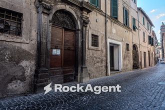Trilocale in vendita, via Roma  34, Acquapendente